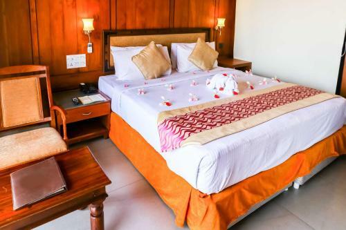 Hotel Poovar Island Resort