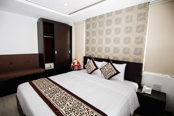 Lucky Star Hotel