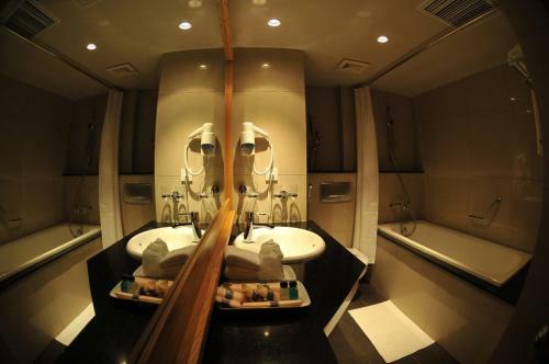 Hanoi Eternity Hotel
