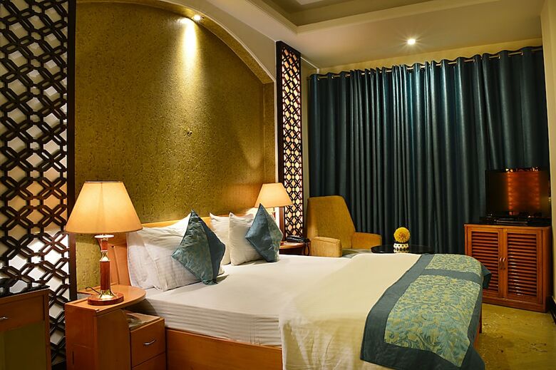 Hotel Emperor Palms
