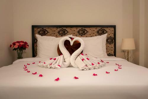 Serenity Diamond Hotel