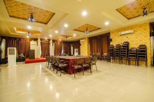 Hotel Sanket Inn
