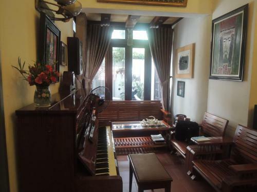 Hong Giao Hotel