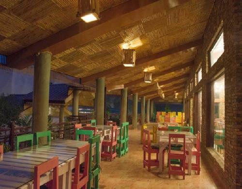 Hotel The Roar Resort