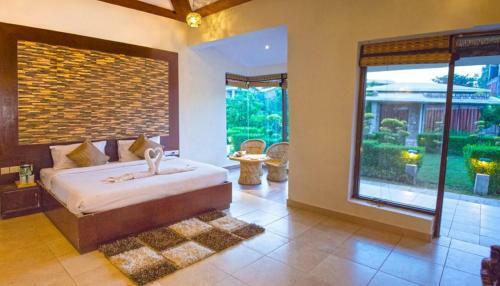 Hotel The Roar Resort