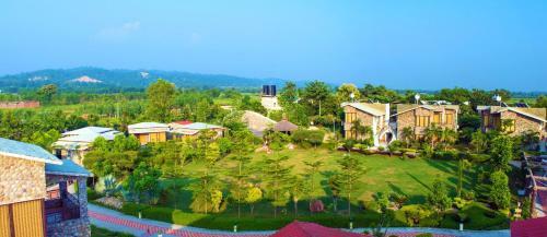 Hotel The Roar Resort