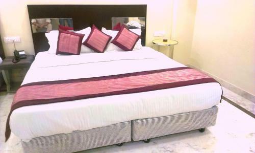 Hotel Raj Villa