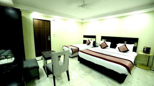 Hotel Raj Villa