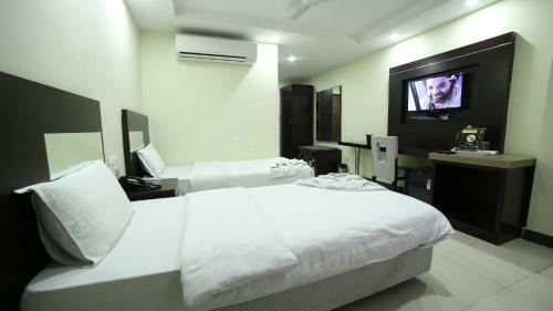 Hotel Raj Villa