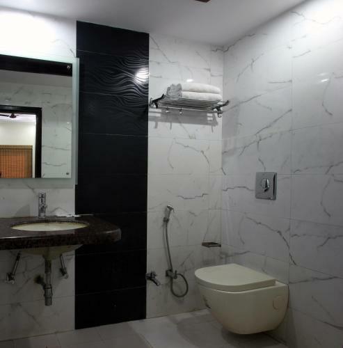 Hotel Mohan International
