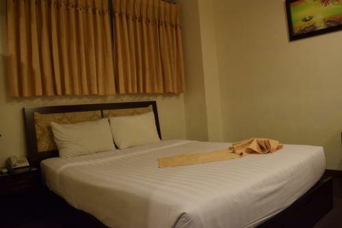 Dong Kinh B Hotel
