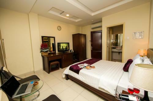 Quy Hung Hotel