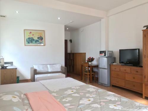 Smiley Apartment 3