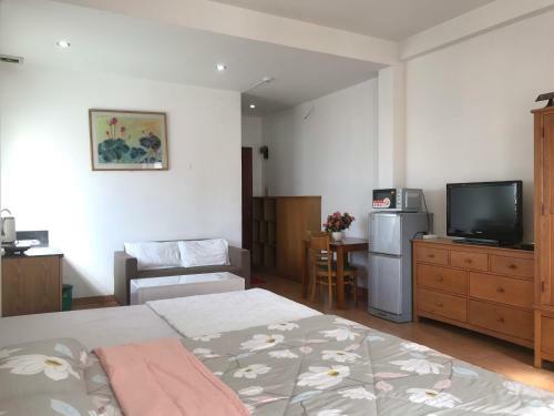 Smiley Apartment 3