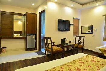 Hotel Amax Inn
