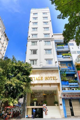 A & Em - Le Prince Hotel