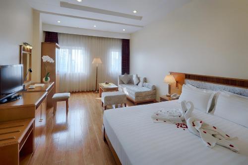 Silverland Central Hotel & Spa