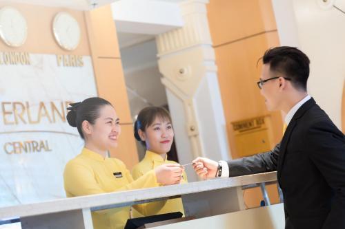 Silverland Central Hotel & Spa