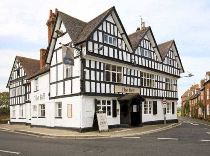 Hotel The Bell
