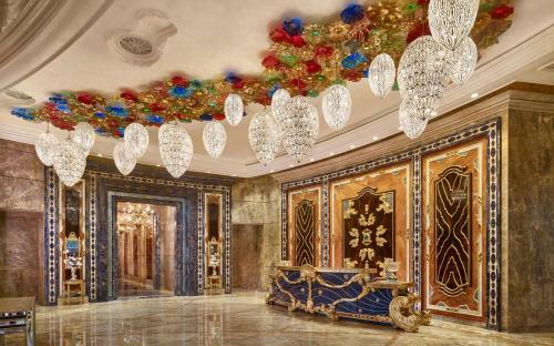 Hotel The Reverie Saigon