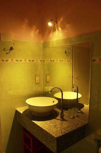 Hostal Sunshine