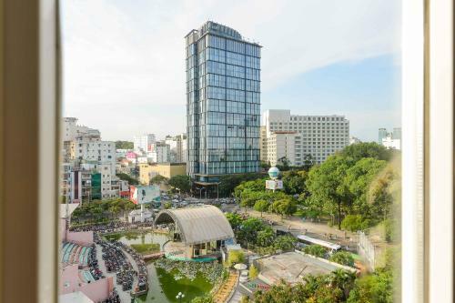 Dragon Palace Hotel