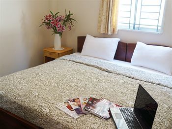 Yen's Hotel