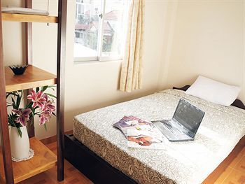 Yen's Hotel