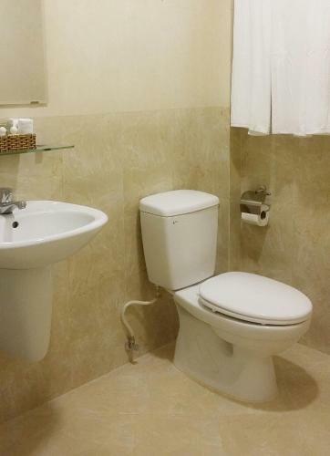 Giang Son 3 Hotel