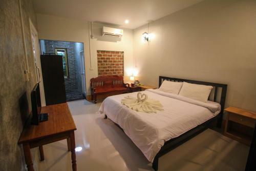 Koh Jum Hostel