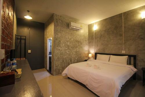 Koh Jum Hostel