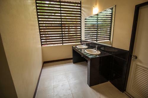 Koh Jum Hostel