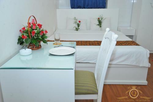 Queen Central Apartment Hotel