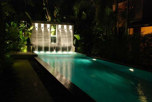 Hostal 4 House Residence