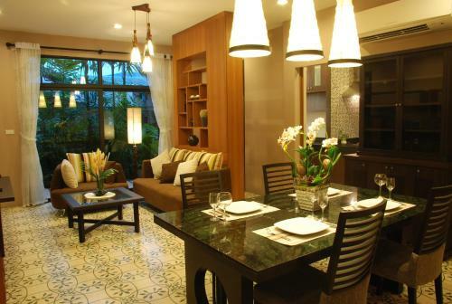 Hostal 4 House Residence