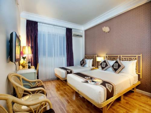 Dragon Palace II Hotel