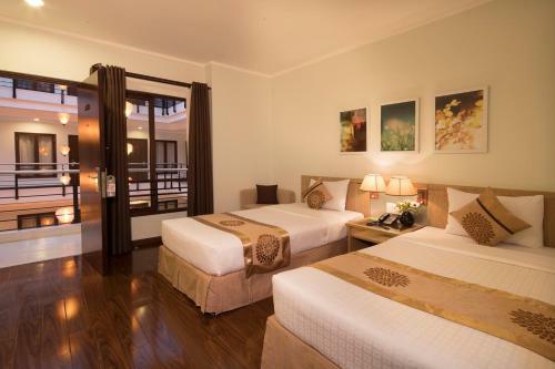 Vien Dong Hotel