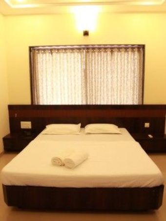 Hotel Sai Ramanand