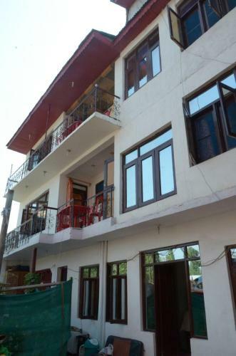 Hotel Howrah Guest House