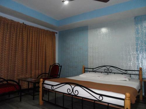 Hotel Bhimas Paradise