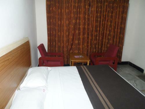 Hotel Bhimas Paradise