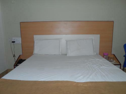 Hotel Pasuparthy Residency
