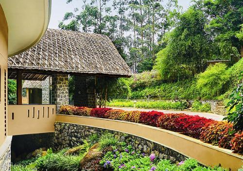 Hotel Poetree Sarovar Portico, Thekkady