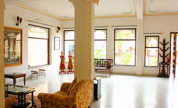 Hotel Boheda Palace