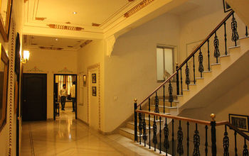 Hotel Boheda Palace