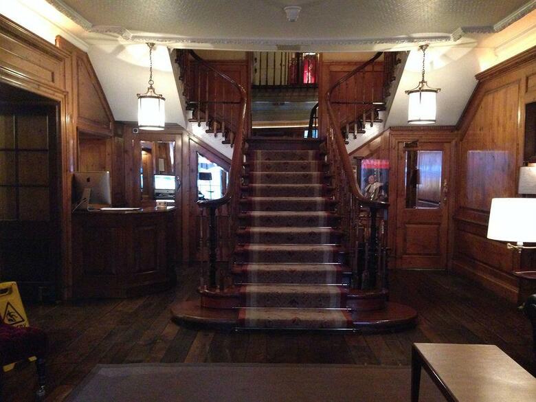 Durrants Hotel
