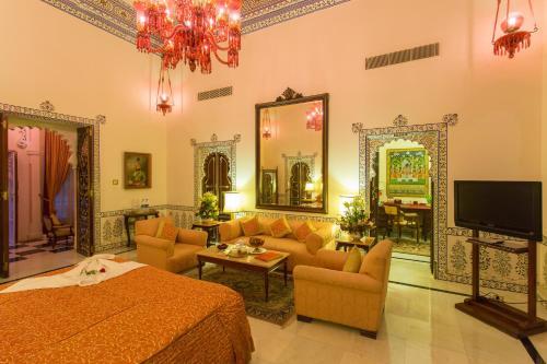 Hotel Shiv Niwas Palace - Grand Heritage