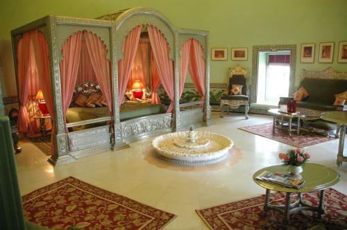 Hotel Shiv Niwas Palace - Grand Heritage