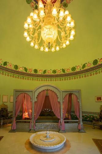Hotel Shiv Niwas Palace - Grand Heritage