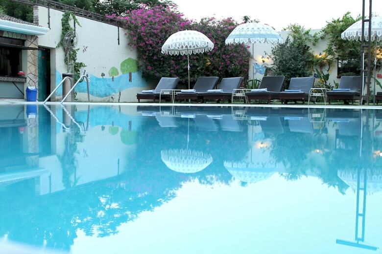 Hotel Surya